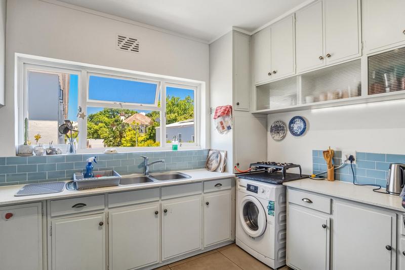 To Let 3 Bedroom Property for Rent in Kenilworth Upper Western Cape